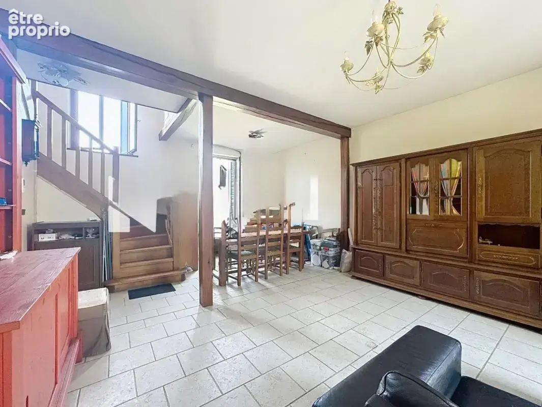 À 2 min du rer e champigny  les boullereaux  – maison 123 m² habitables – 4 chambres/grand sejour– terrain 400 m² – 2 garages –  - photo 3
