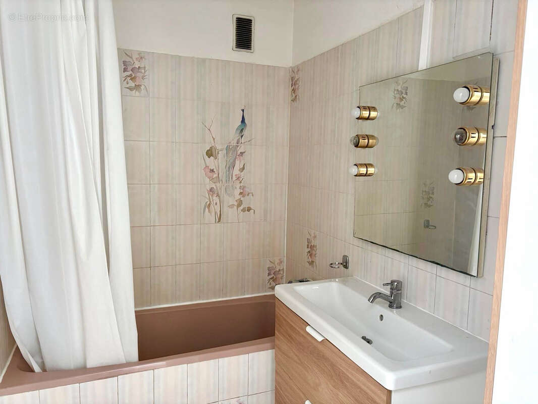 Appartement à MARSEILLE-11E