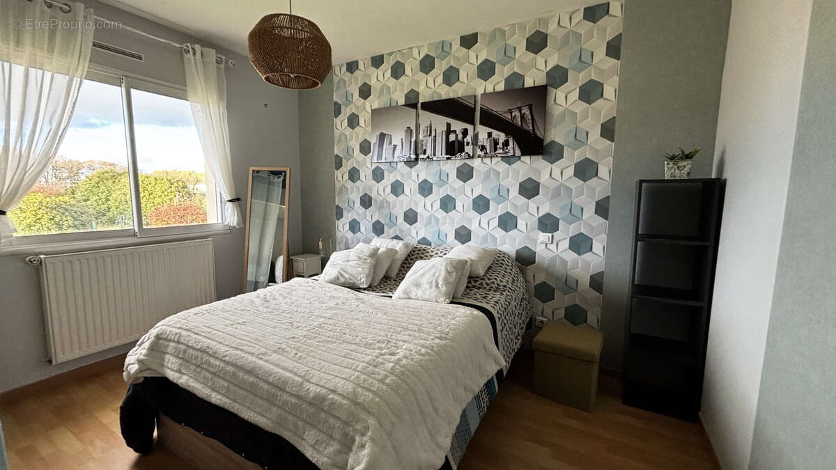 Maison à CHANTELOUP-LES-BOIS