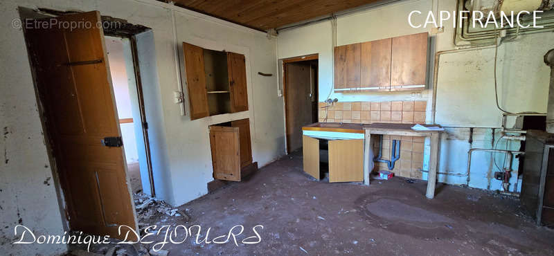 Maison à SAINT-MAURICE-EN-CHALENCON