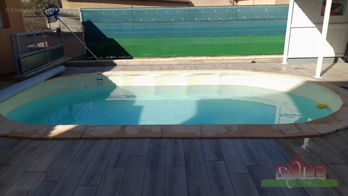 Maison à ROUSSILLON