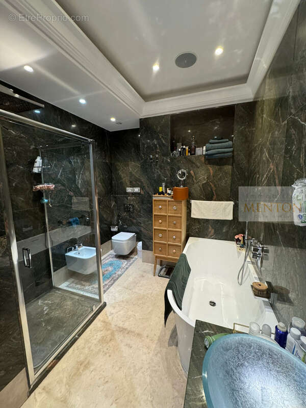 Appartement à MENTON