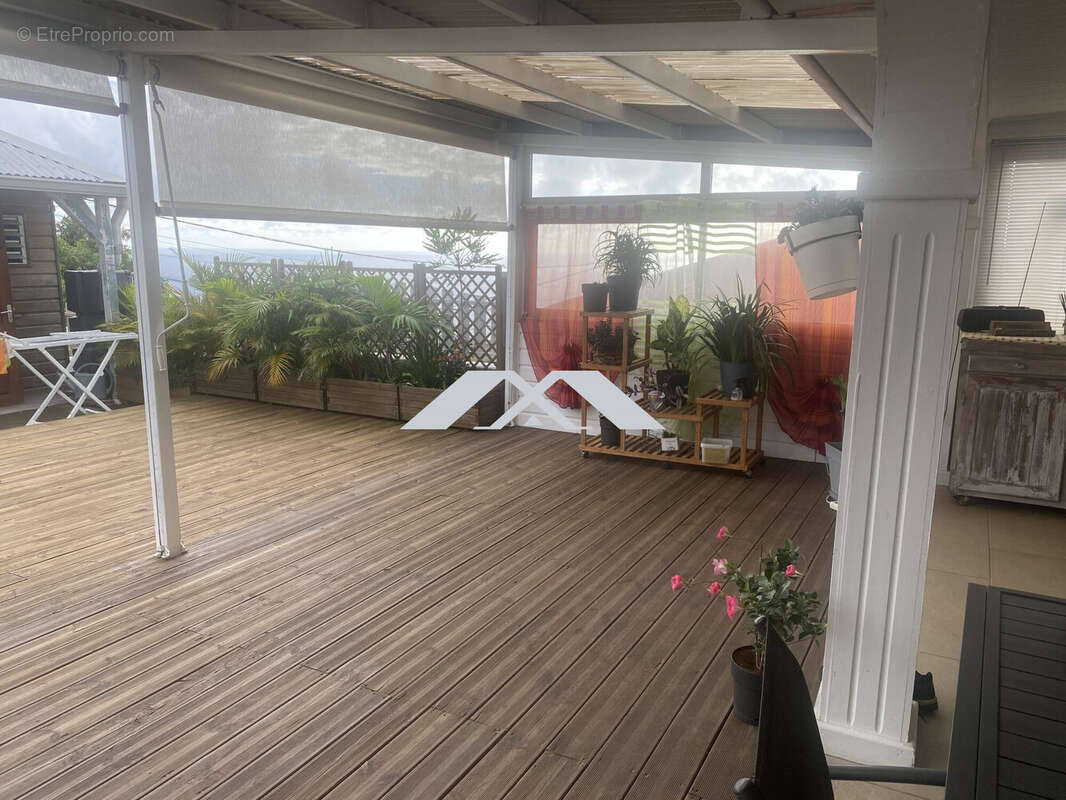 Maison à PETITE-ILE