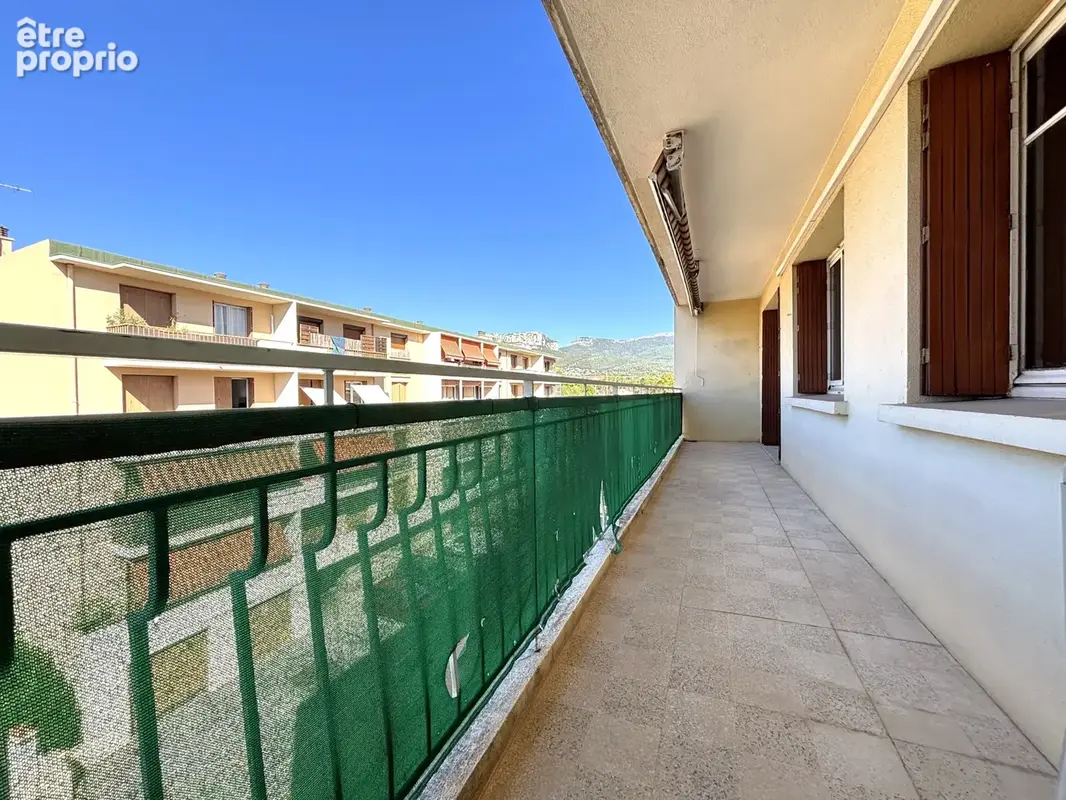 Toulon ouest - le temple - dernier etage 90m2 + balcon 13m2 - photo 4