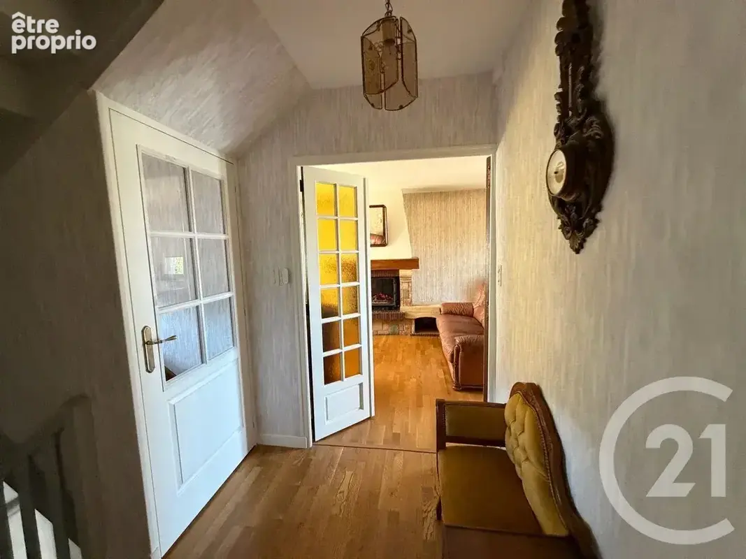 Maison 7 pièces 146 m² à vendre à Jussac (15250) - photo 10