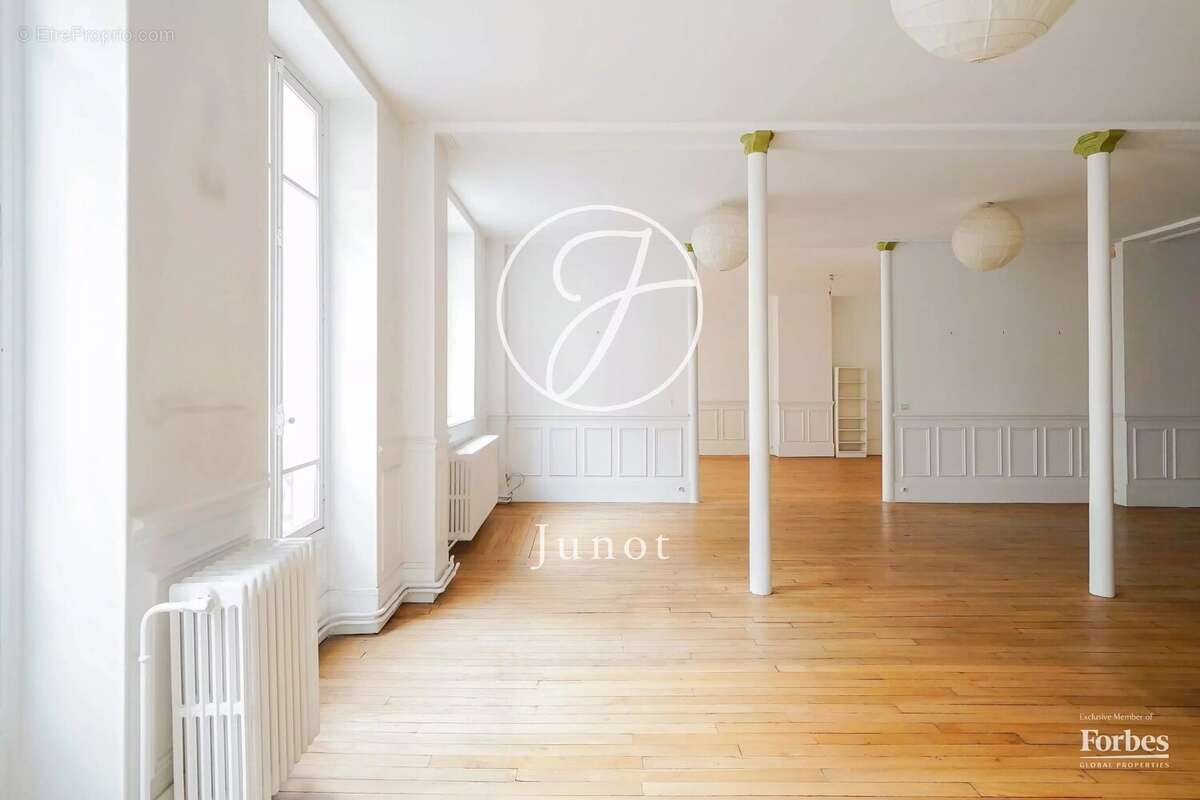 Appartement à PARIS-11E