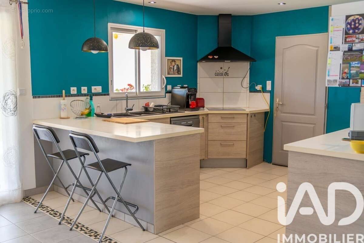 Maison 130 m² à Goudourville  - photo 2