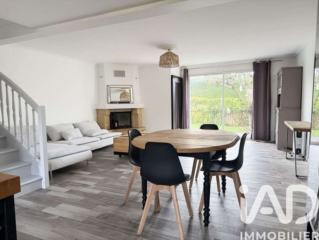 Photo 2 - Maison à CARRIERES-SOUS-POISSY