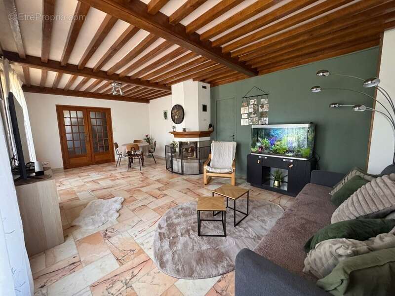 Maison à PERRIGNY-SUR-L'OGNON