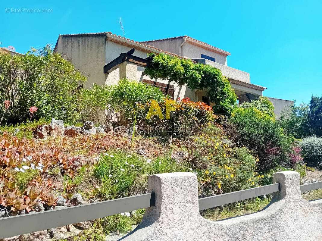 Maison à FREJUS