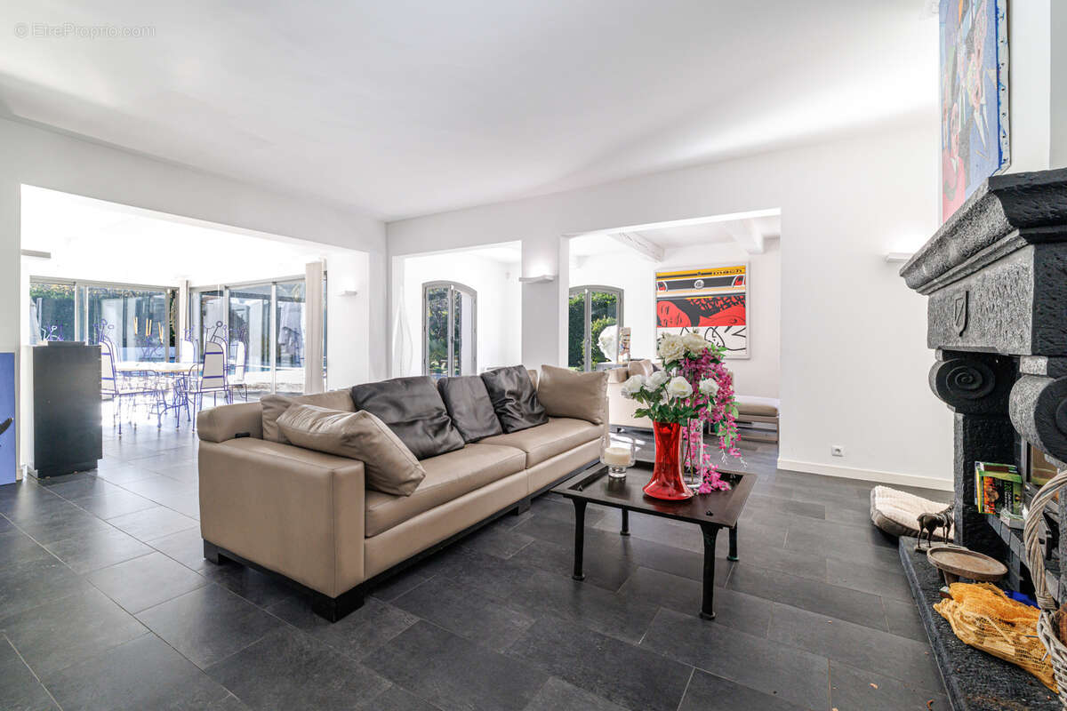 Maison à LA COLLE-SUR-LOUP