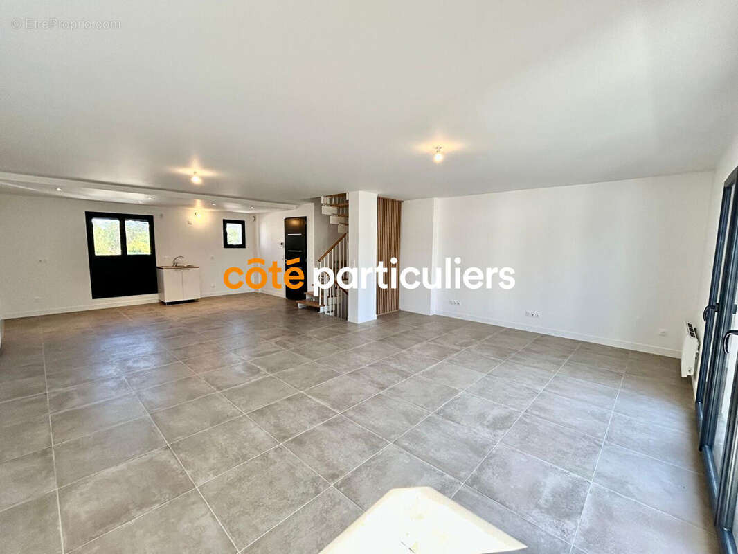 Maison Chennevieres Sur Marne 6 pièce(s) 144 m2 - photo 10