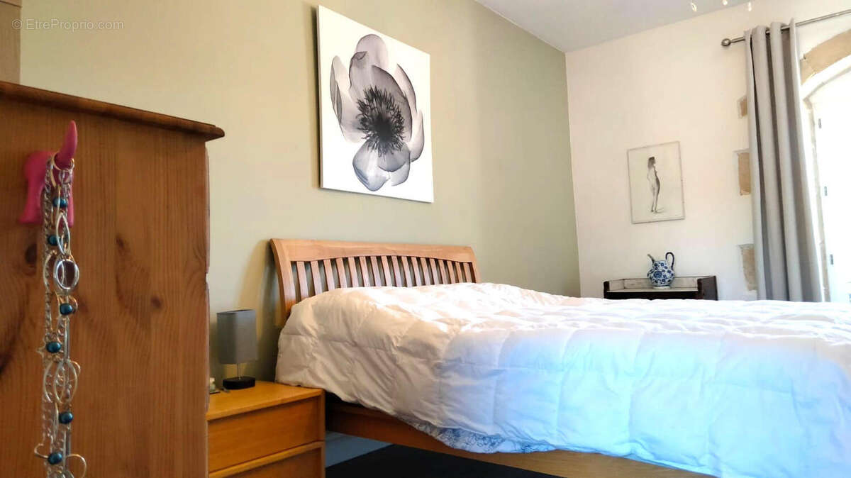 CHAMBRE - Maison à PRESSAC