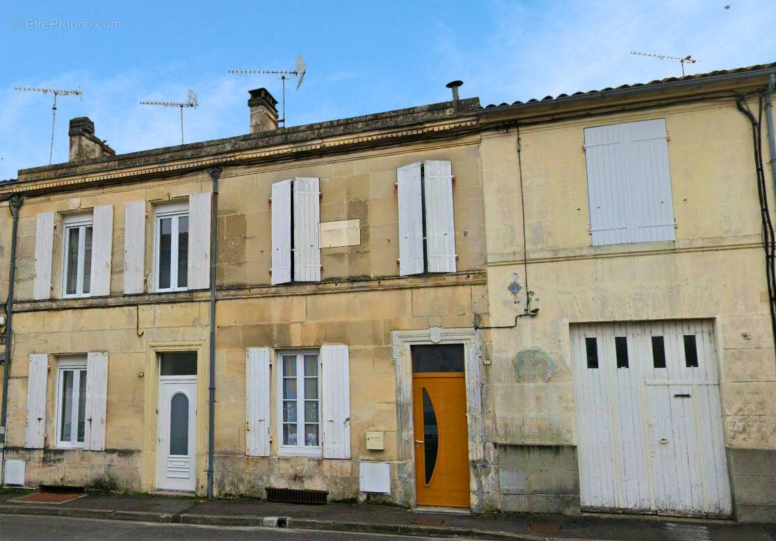 Maison à COGNAC