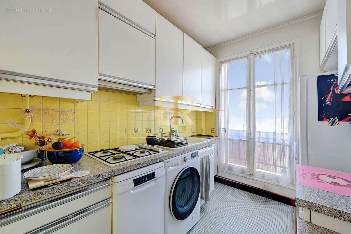 Appartement à ISSY-LES-MOULINEAUX