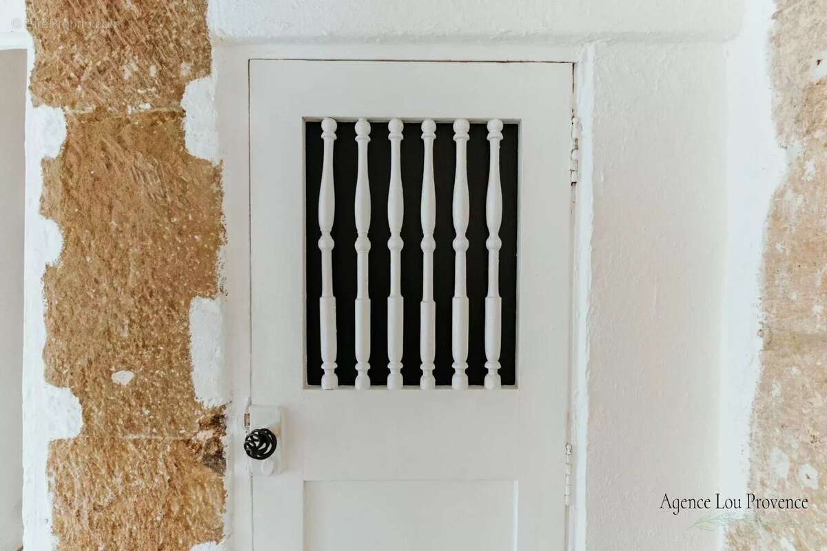 Appartement à EYGUIERES