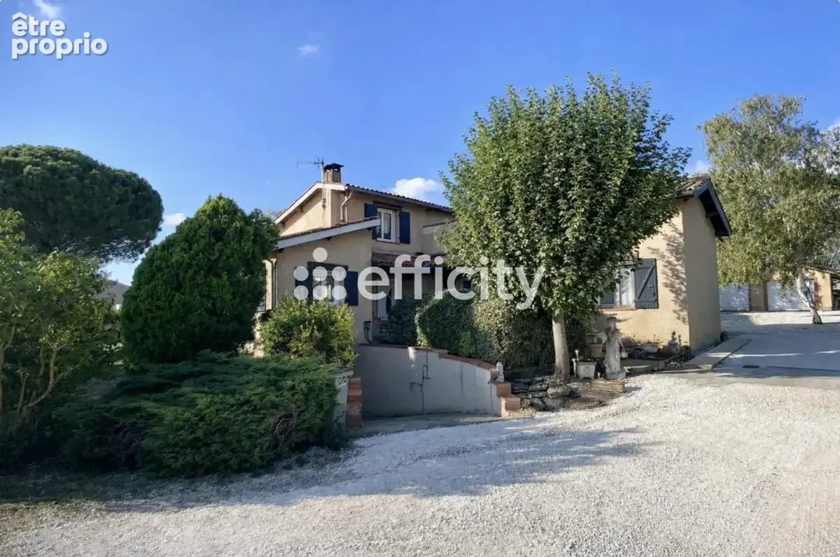 Maison 5 pièces 209 m² à vendre à Montlaur (31450) - photo 2