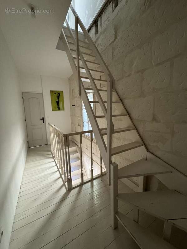 Maison 83 m² à Tours  - photo 7