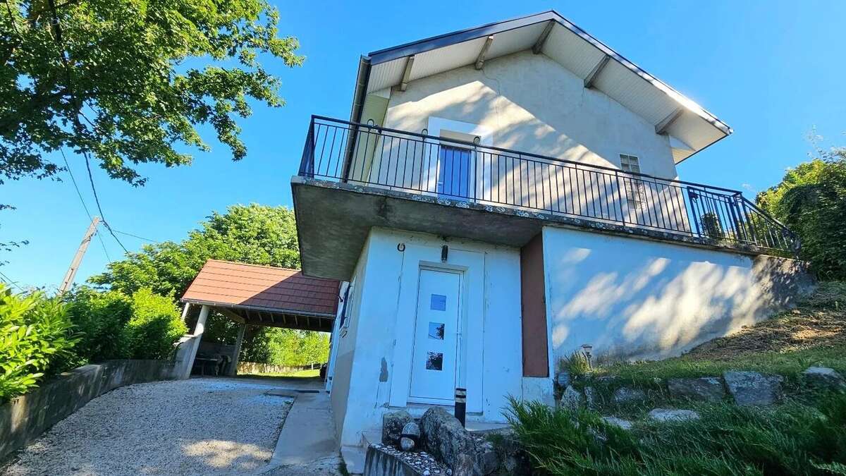 Maison à SAINT-BLAISE-DU-BUIS