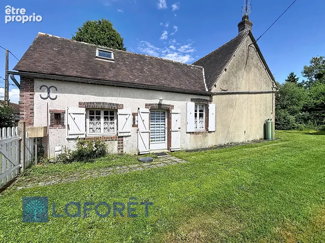 Maison à CHAMPS