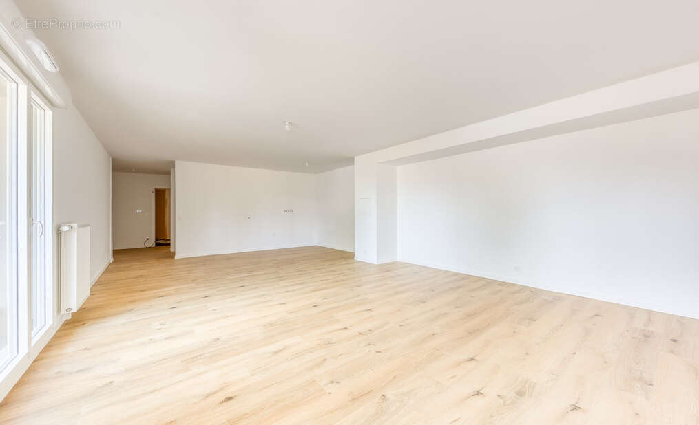 Appartement à LA QUEUE-EN-BRIE