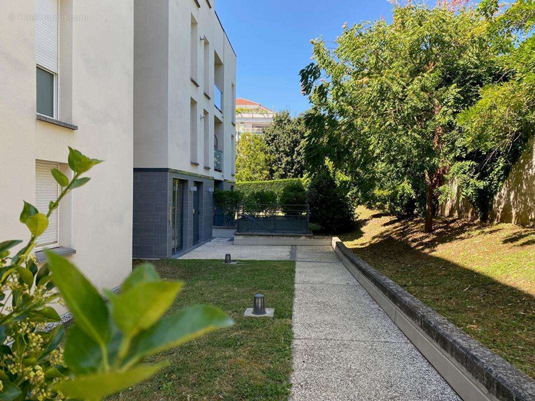 Appartement à LYON-5E