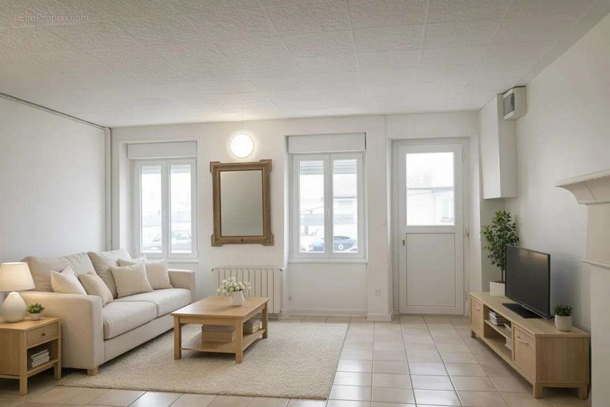 Maison à VILLENEUVE-SUR-BELLOT