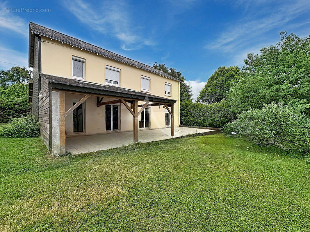 Maison à JOUE-SUR-ERDRE