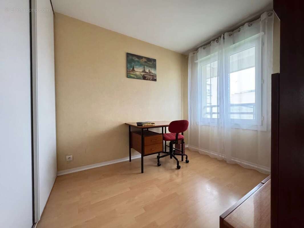 Appartement à LE PLESSIS-TREVISE