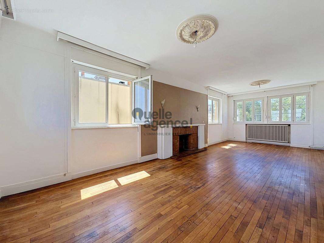 Appartement de caractère de 117 m² avec jardin privatif, garage/box et cave – Quartier Saint-Marc - photo 4