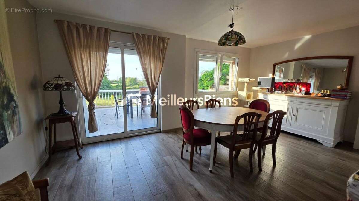 Maison à LA LONGUEVILLE