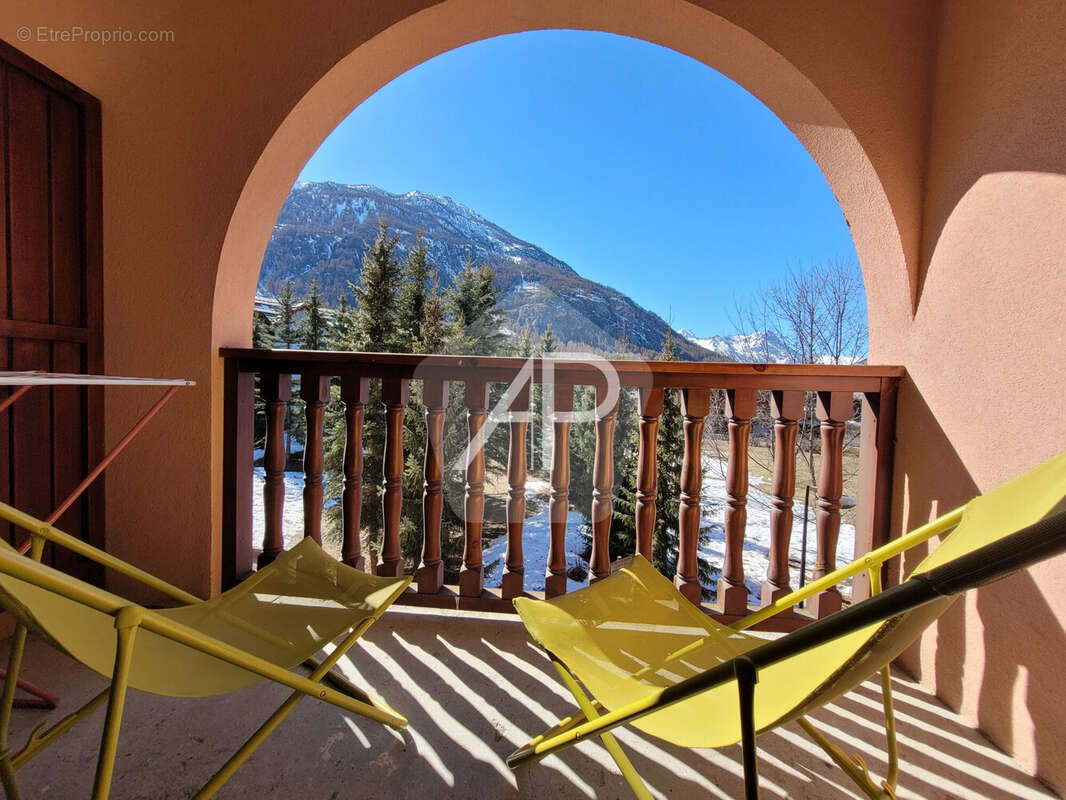 Appartement à LA SALLE-LES-ALPES