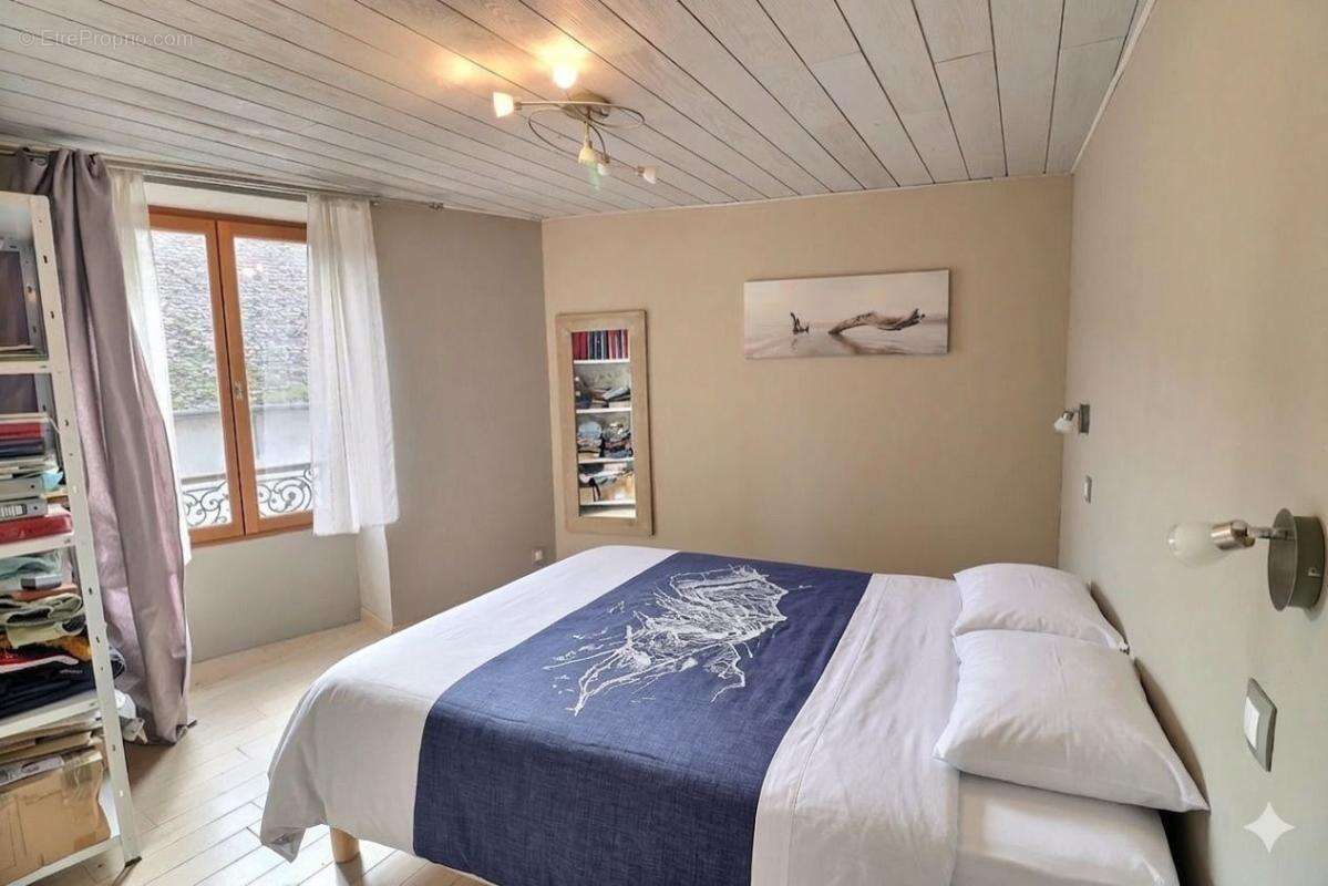 Belle maison en pierres - 200m² + dépendance - photo 11