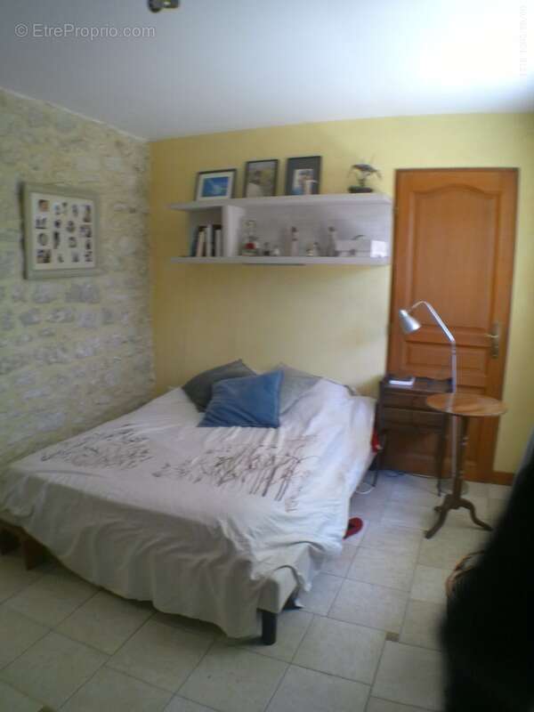 CHATEAUBERNARD A Vendre Maison 8 Pièces avec Studio 2 Pièces - photo 20