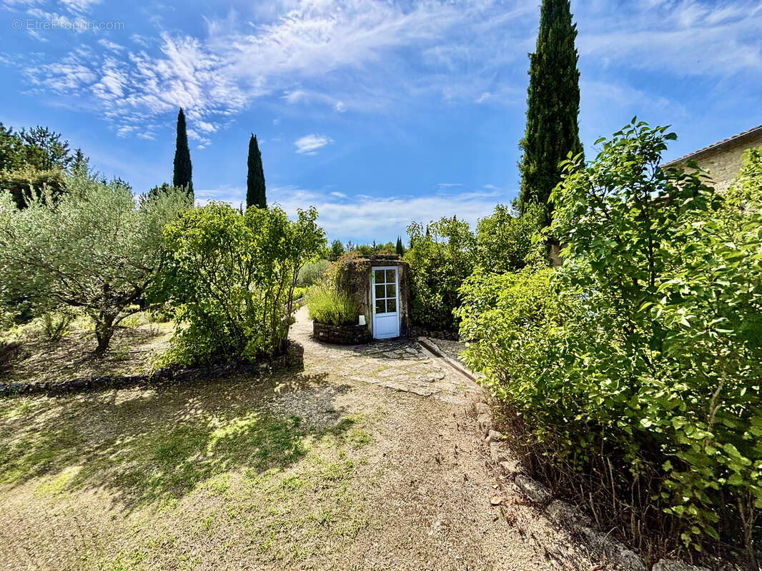 Maison à MALAUCENE