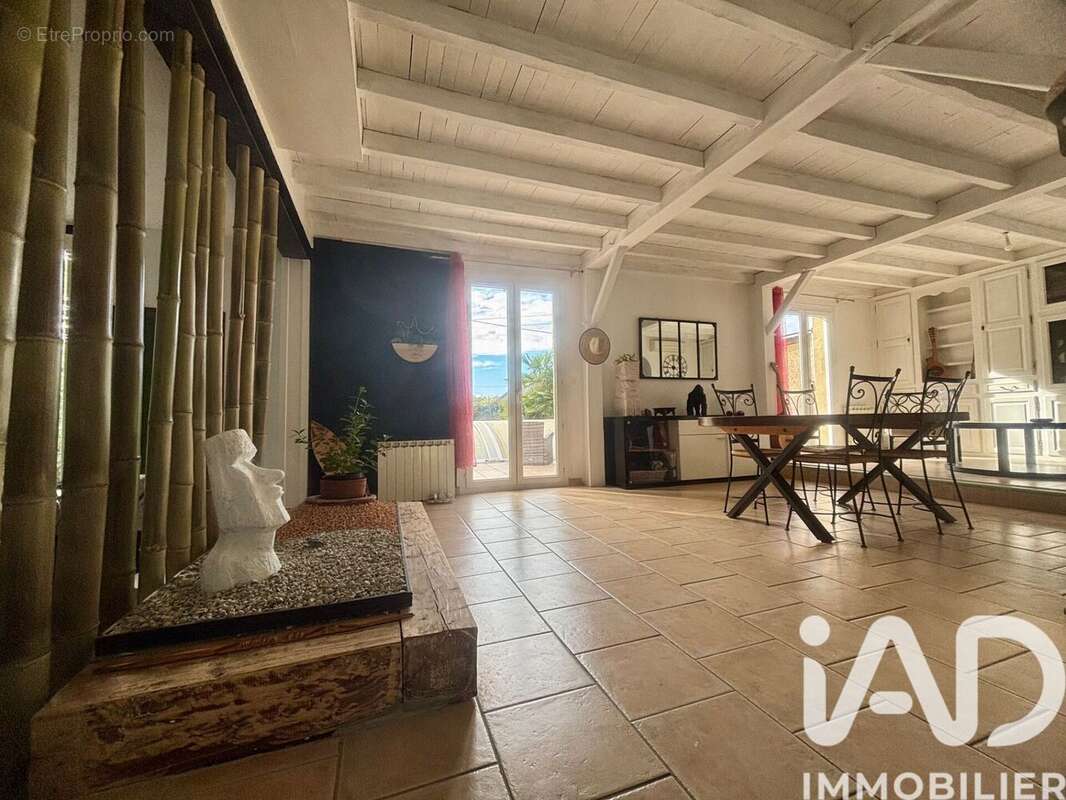 Maison 200 m² à Serres-Castet  - photo 7