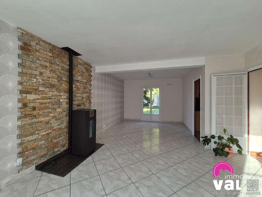 Maison à MILLY-LA-FORET