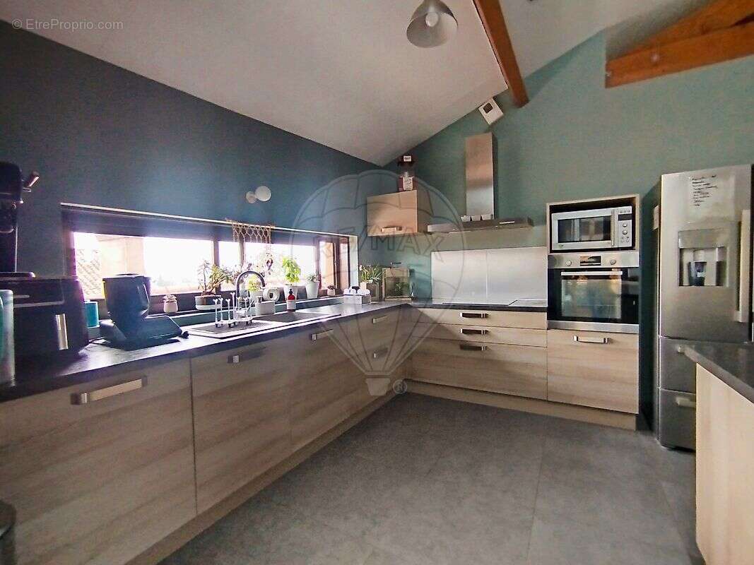 Appartement à LACENAS