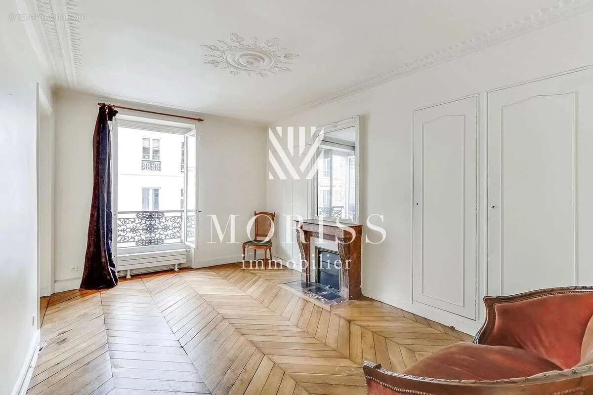 Appartement à PARIS-11E