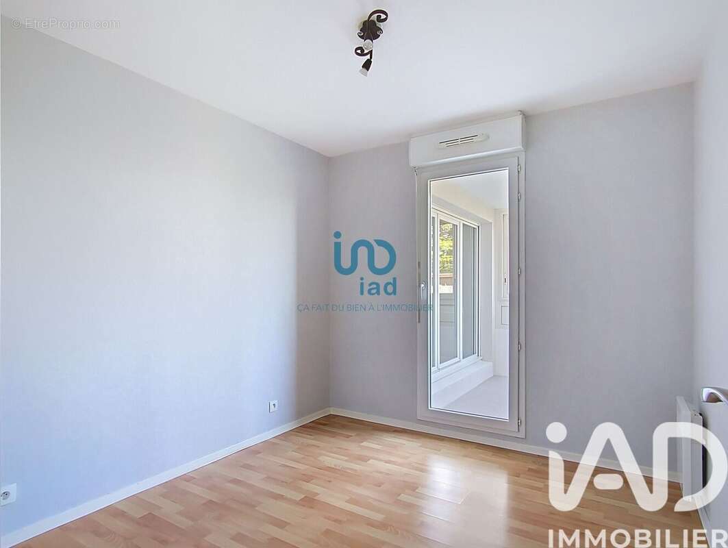 Photo 9 - Appartement à LIEUSAINT