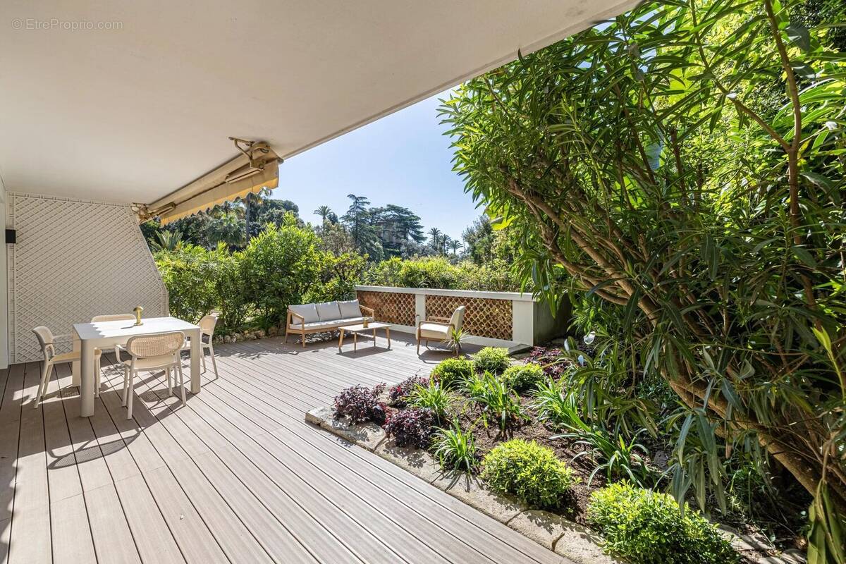 Appartement à CANNES