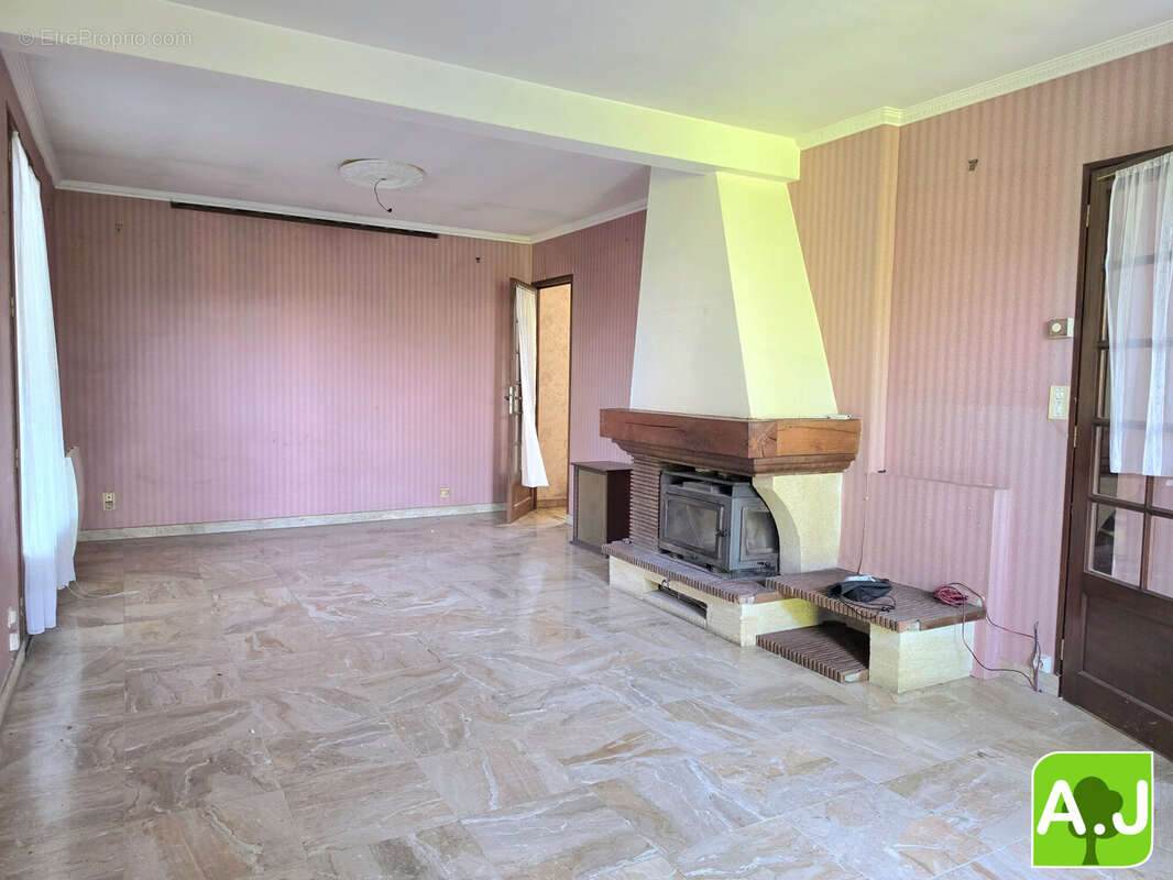Maison 143 m² à Ezy-Sur-Eure  - photo 5