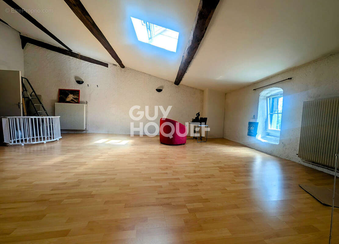 Maison à PONT-DU-CHATEAU