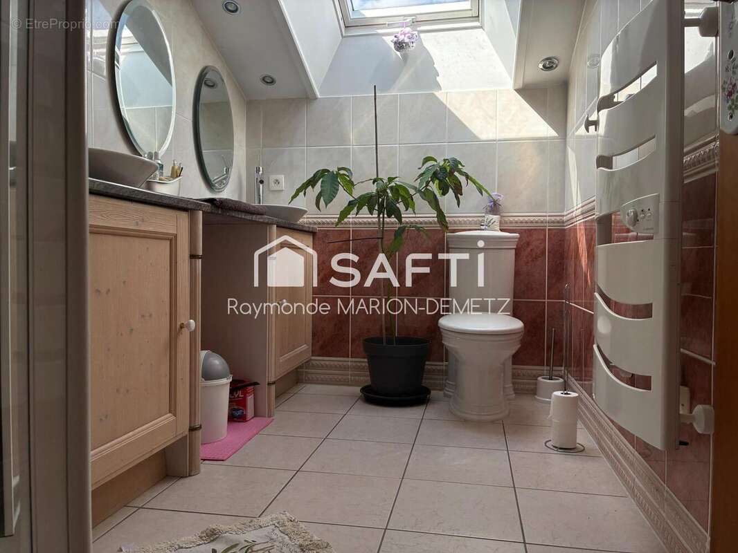Maison 155 m² à Hauteville-Sur-Fier  - photo 9