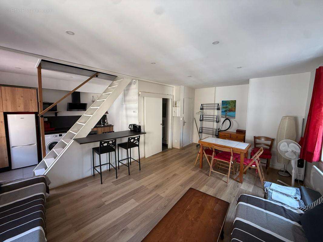 Appartement rénové centre de l'Arbresle - photo 3