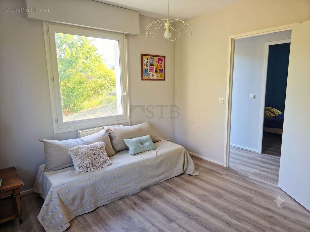 Maison 122 m² à Privas  - photo 8