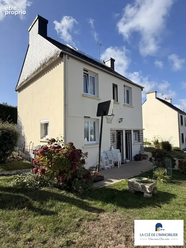 Maison 5 pièces 81 m² à vendre à Ergue-Gaberic (29500) - photo 2
