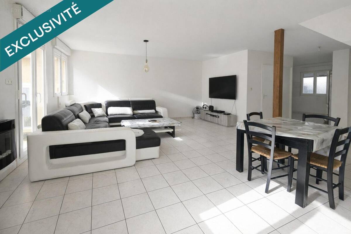 Photo 1 - Appartement à SAINT-GENIX-SUR-GUIERS