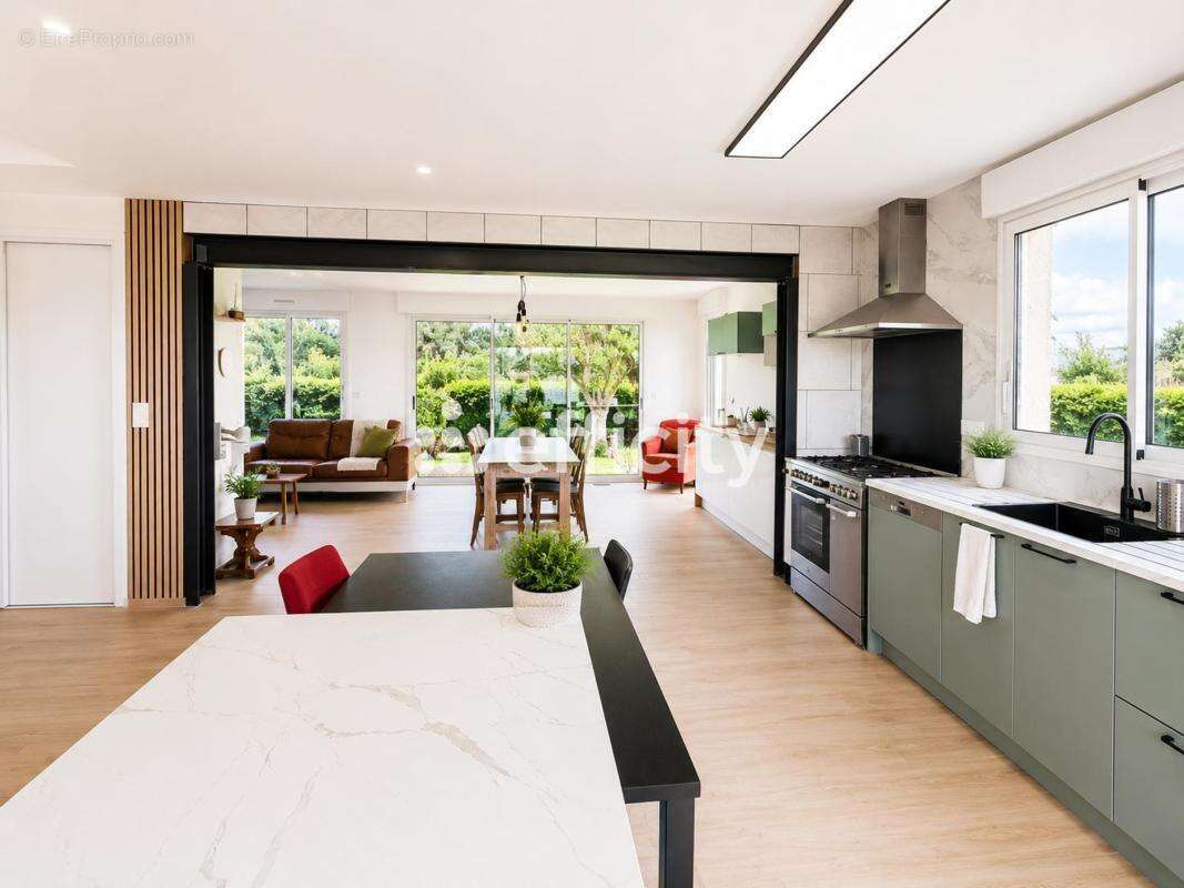 Maison 145 m² à Pire-Sur-Seiche  - photo 2