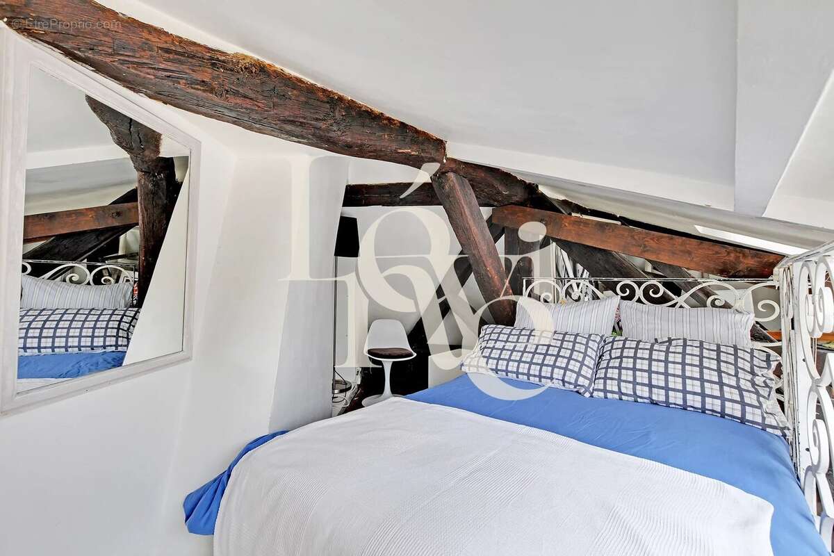 Appartement à PARIS-6E